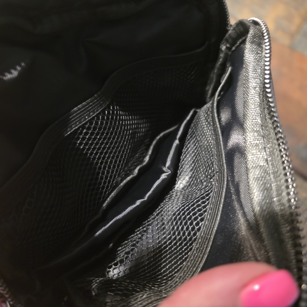 HALARA Black Belt Bag - Picture 3 of 7